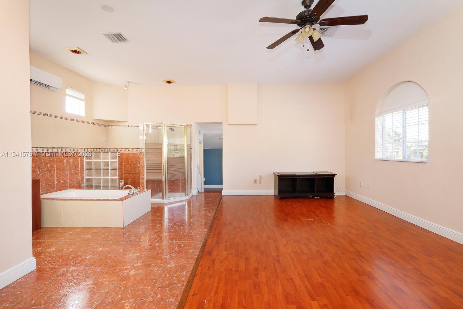 Photo 11 of 41 of 4020 SW 13 St house