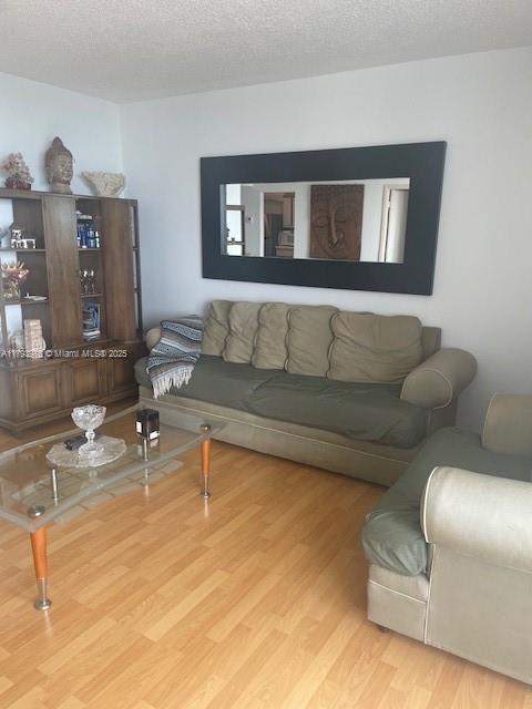 COMMODORE PLAZA CONDO - Residential