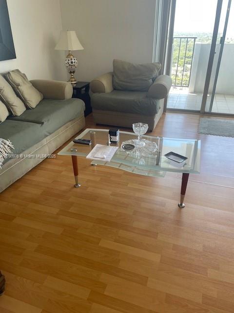 COMMODORE PLAZA CONDO - Residential