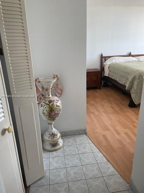 COMMODORE PLAZA CONDO - Residential