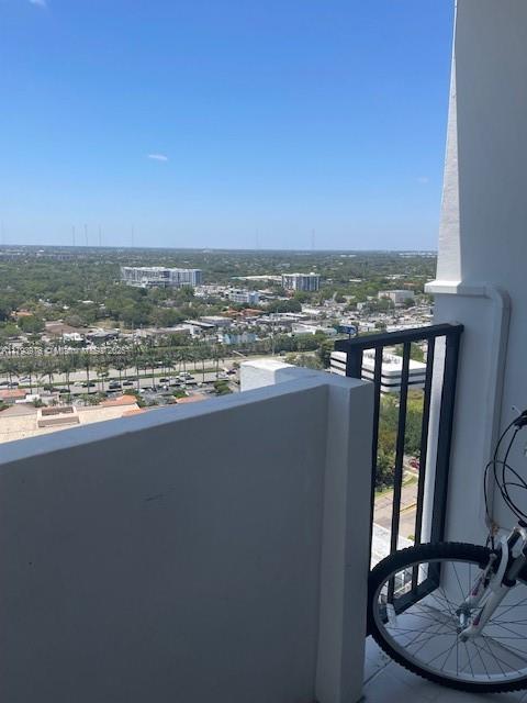 COMMODORE PLAZA CONDO - Residential