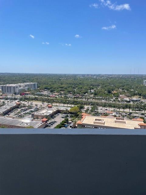 COMMODORE PLAZA CONDO - Residential