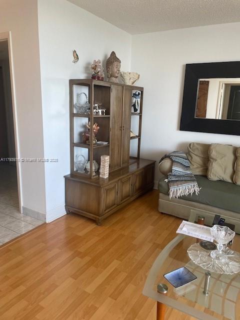 COMMODORE PLAZA CONDO - Residential