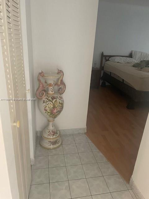 COMMODORE PLAZA CONDO - Residential