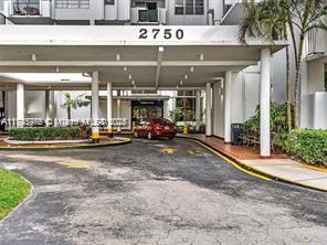 COMMODORE PLAZA CONDO - Residential