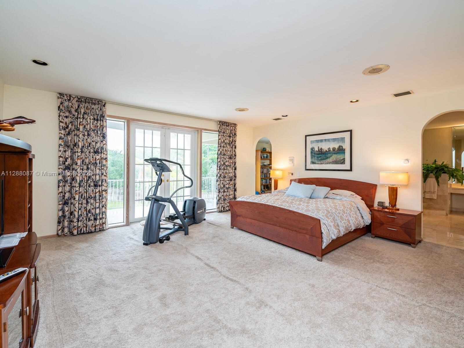 SHEAR GROVES - Residential