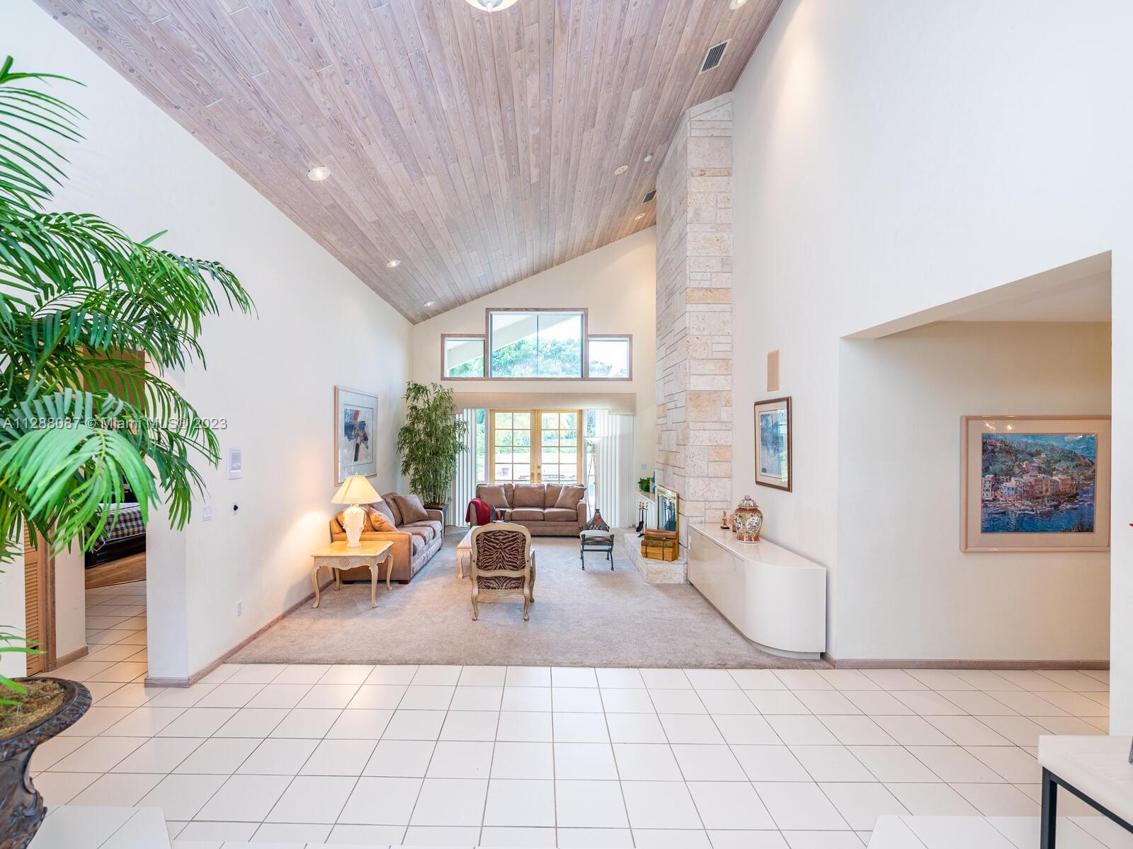 SHEAR GROVES - Residential