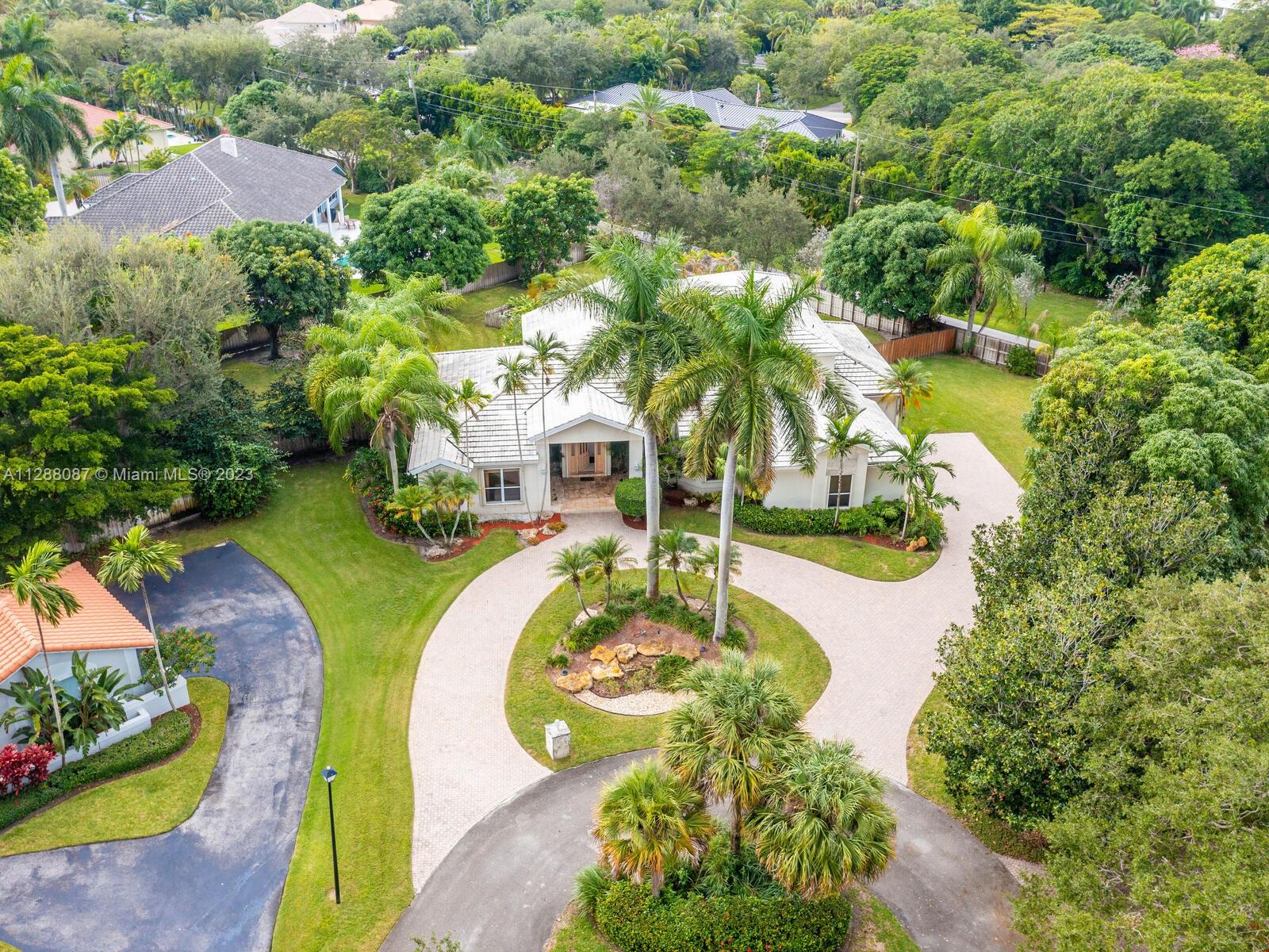 SHEAR GROVES - Residential