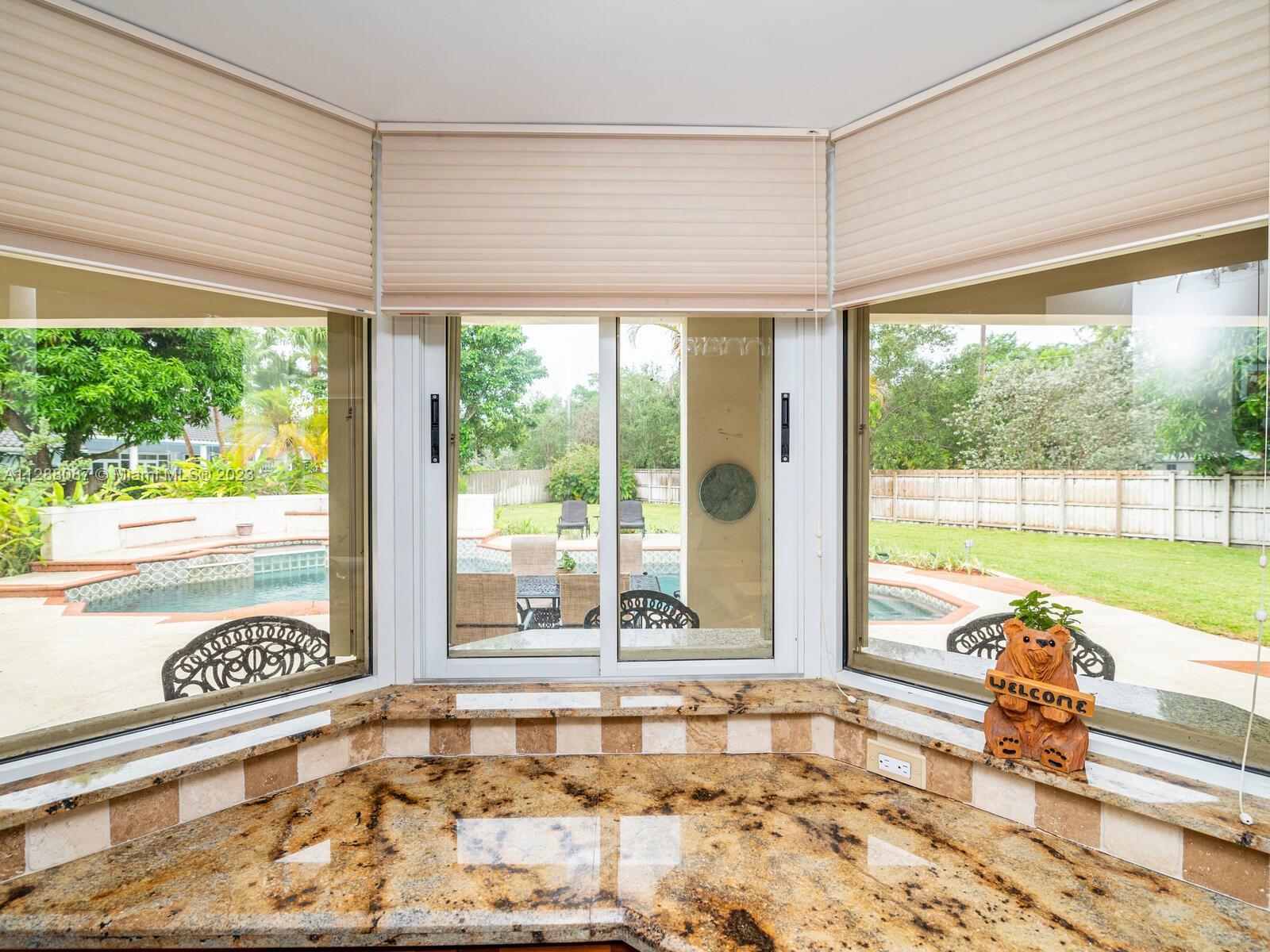 SHEAR GROVES - Residential