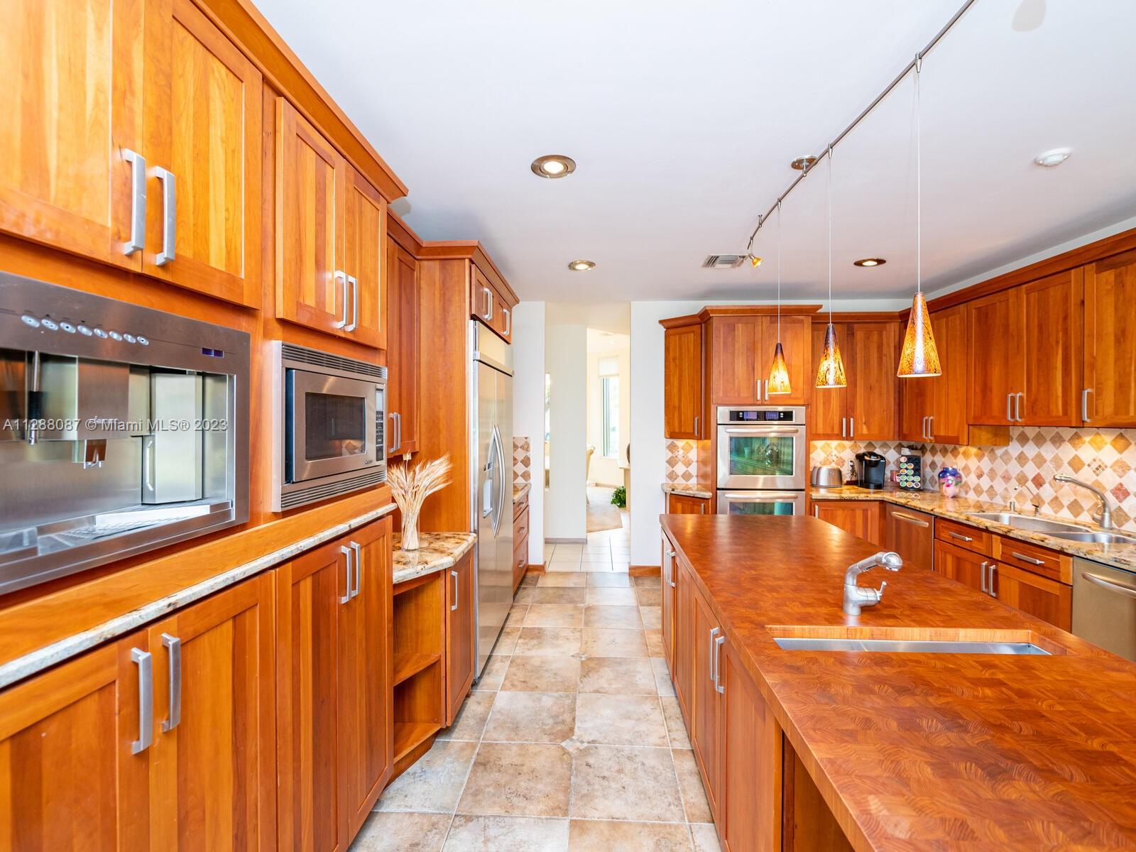 SHEAR GROVES - Residential