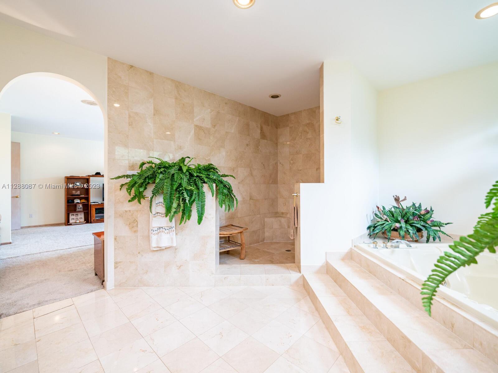 SHEAR GROVES - Residential