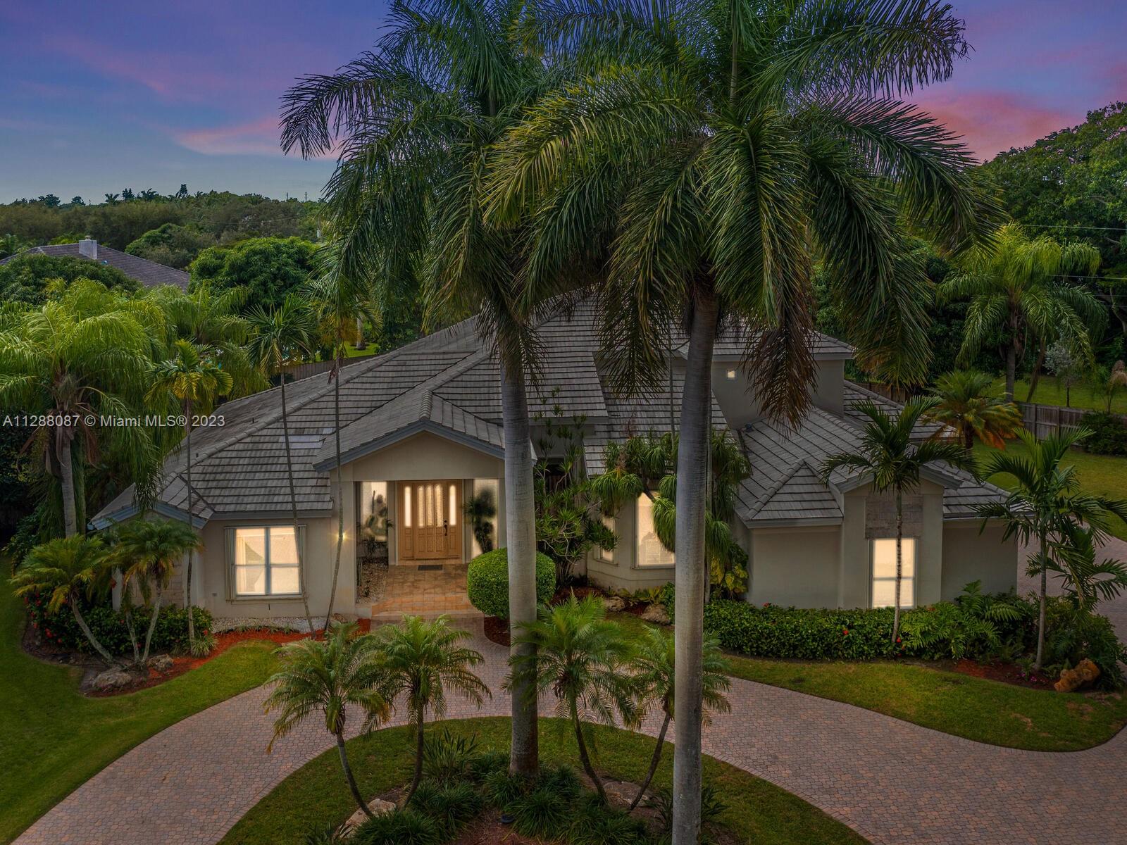 SHEAR GROVES - Residential