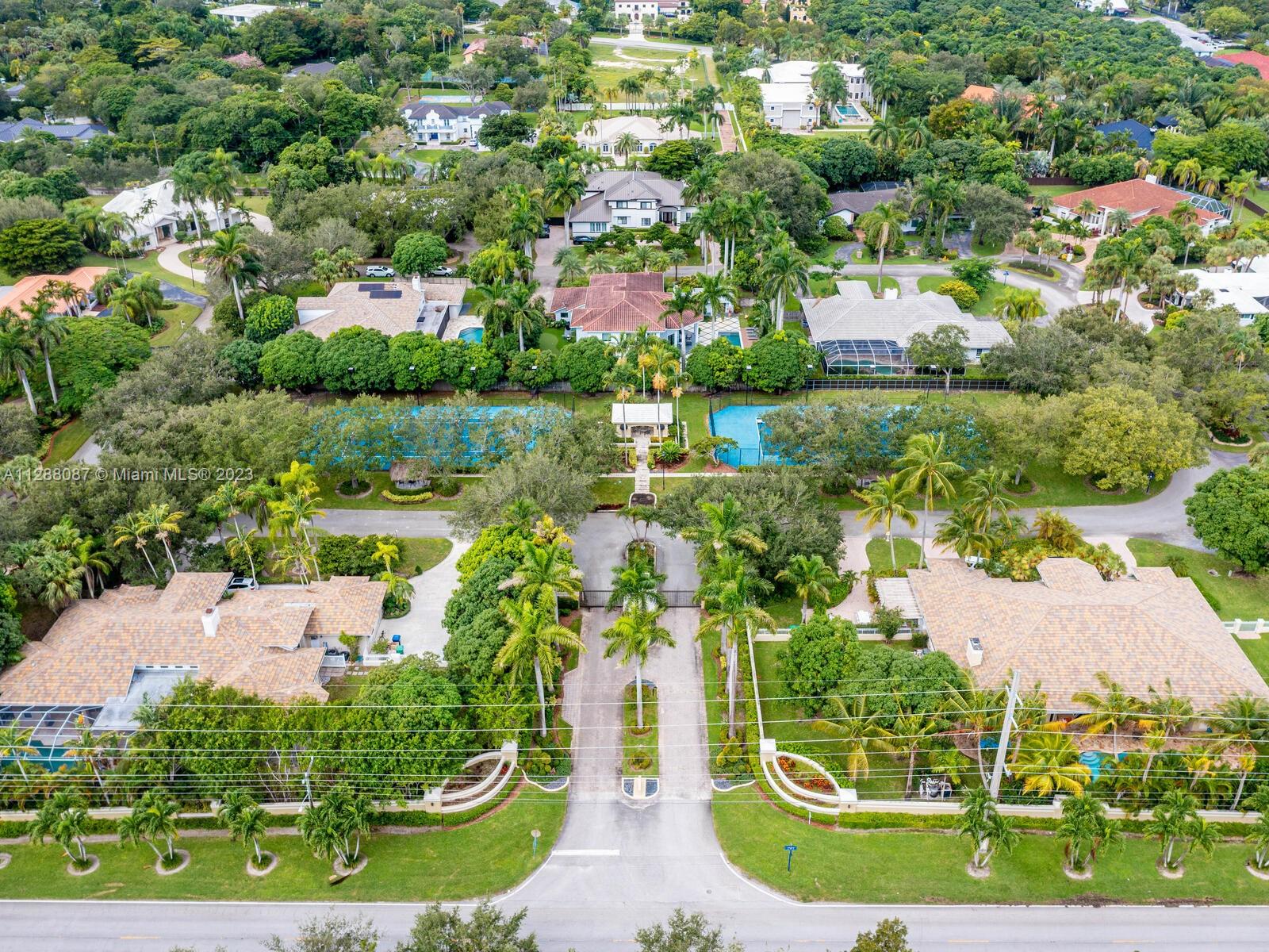 SHEAR GROVES - Residential