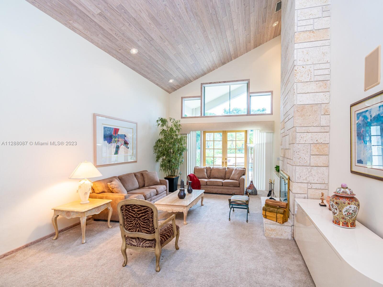 SHEAR GROVES - Residential