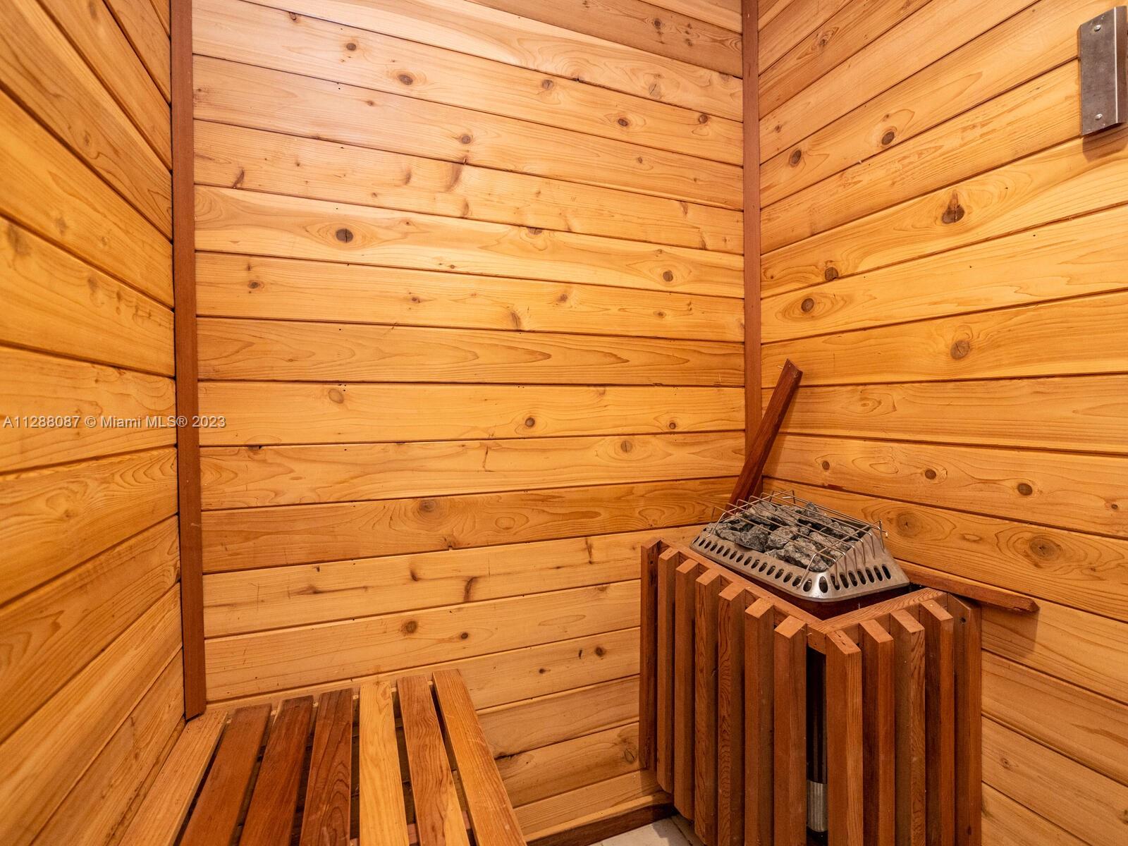 SHEAR GROVES - Residential