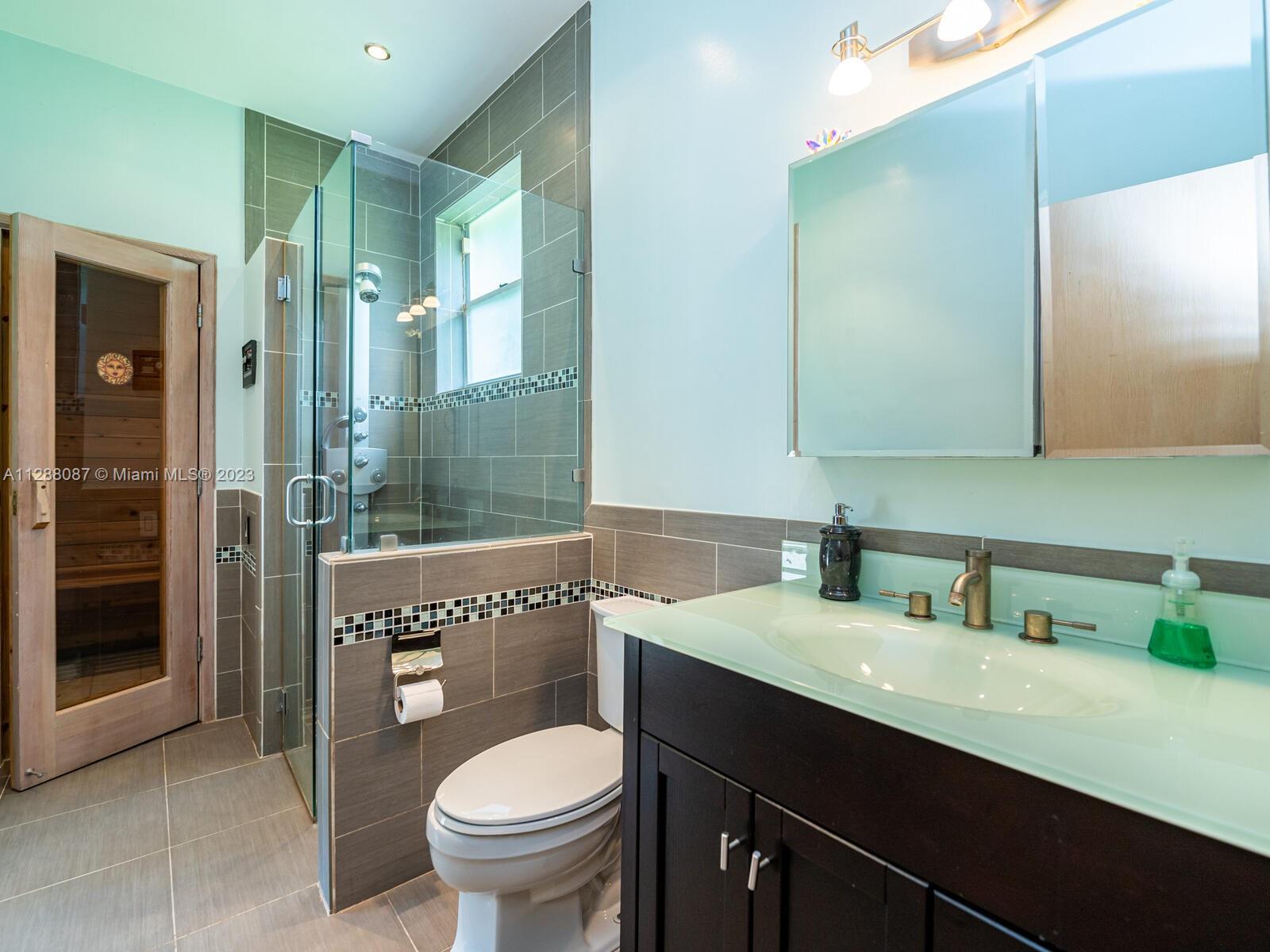 SHEAR GROVES - Residential