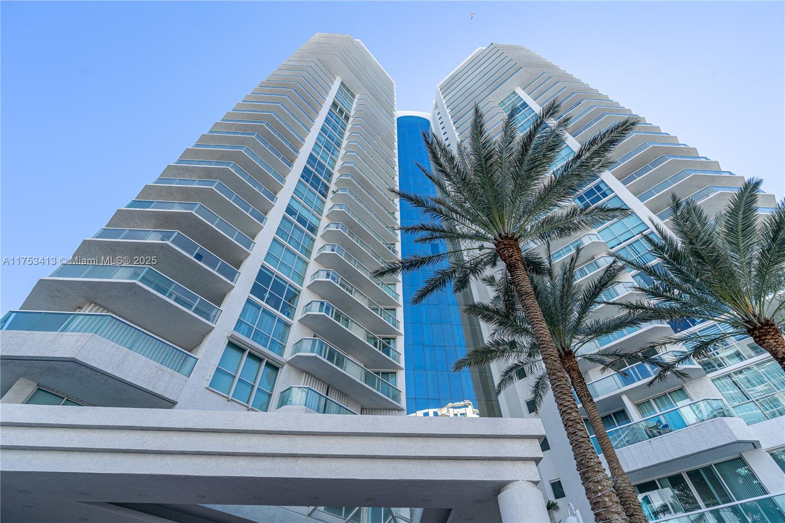 Property for Sale at 16400 Collins Ave 744, Sunny Isles Beach, Miami-Dade County, Florida - Bedrooms: 2 
Bathrooms: 2  - $1,159,000