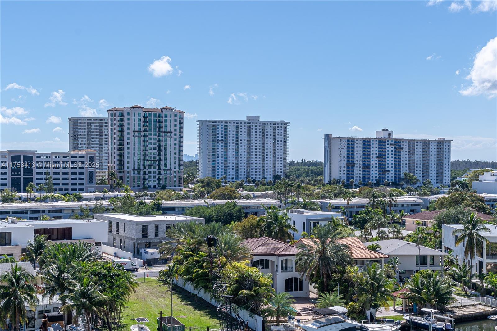 16400 Collins Ave 744
