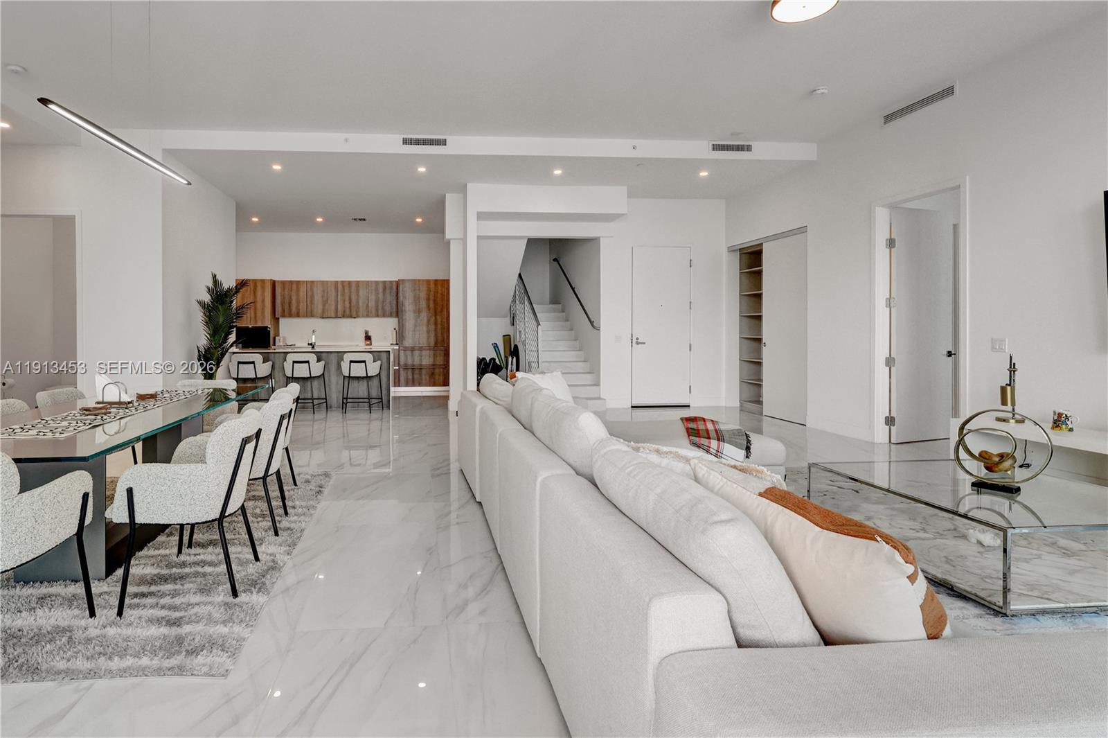 17550 Collins Ave PH2