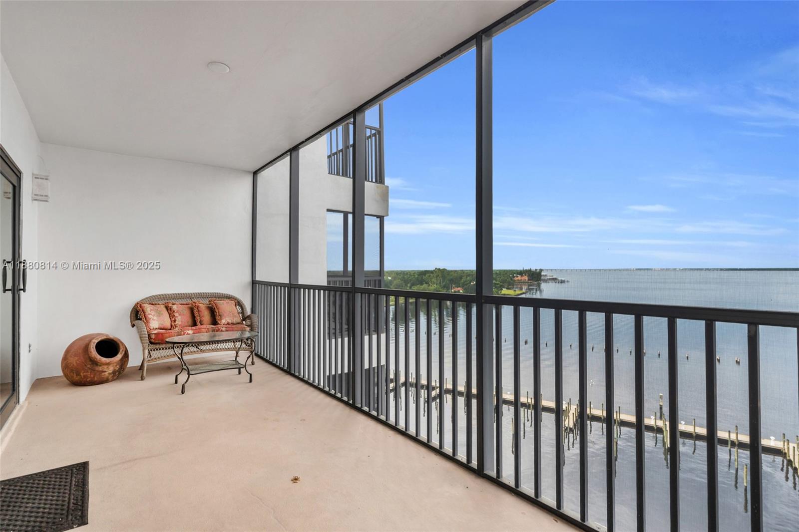 POINTE ROYALE - Residential
