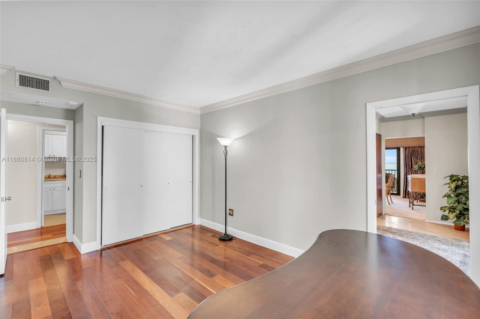 POINTE ROYALE - Residential