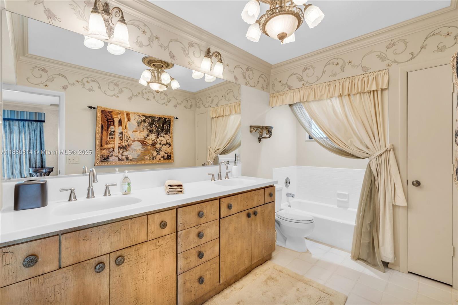 POINTE ROYALE - Residential