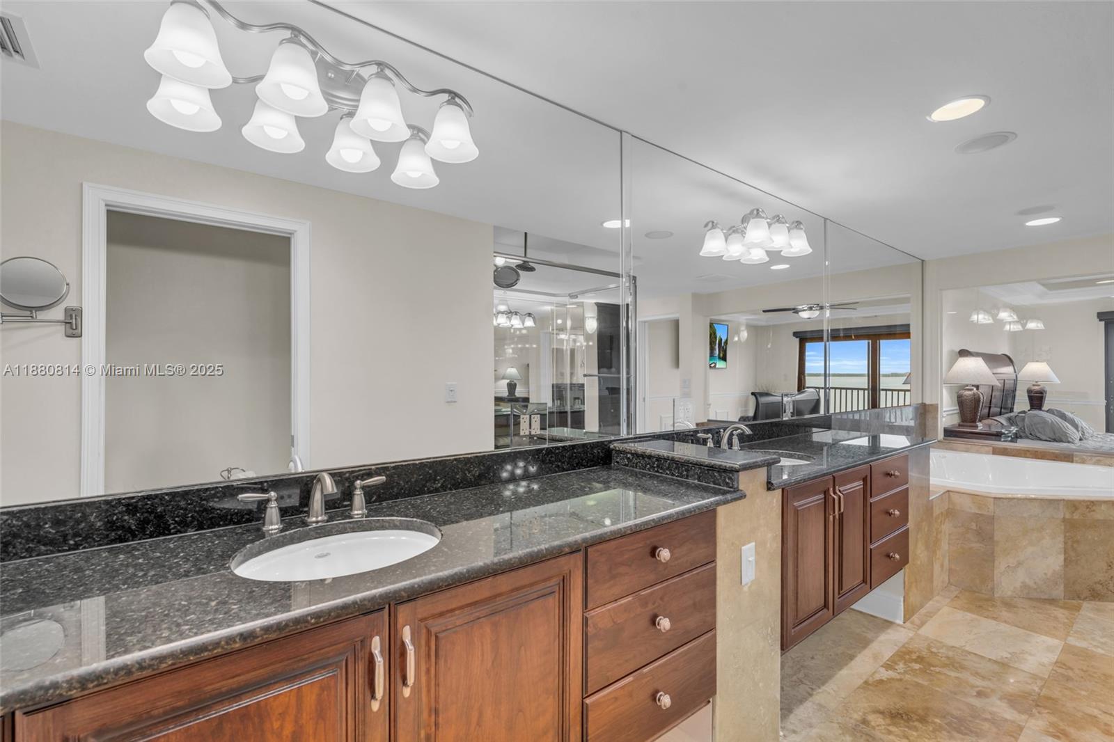 POINTE ROYALE - Residential