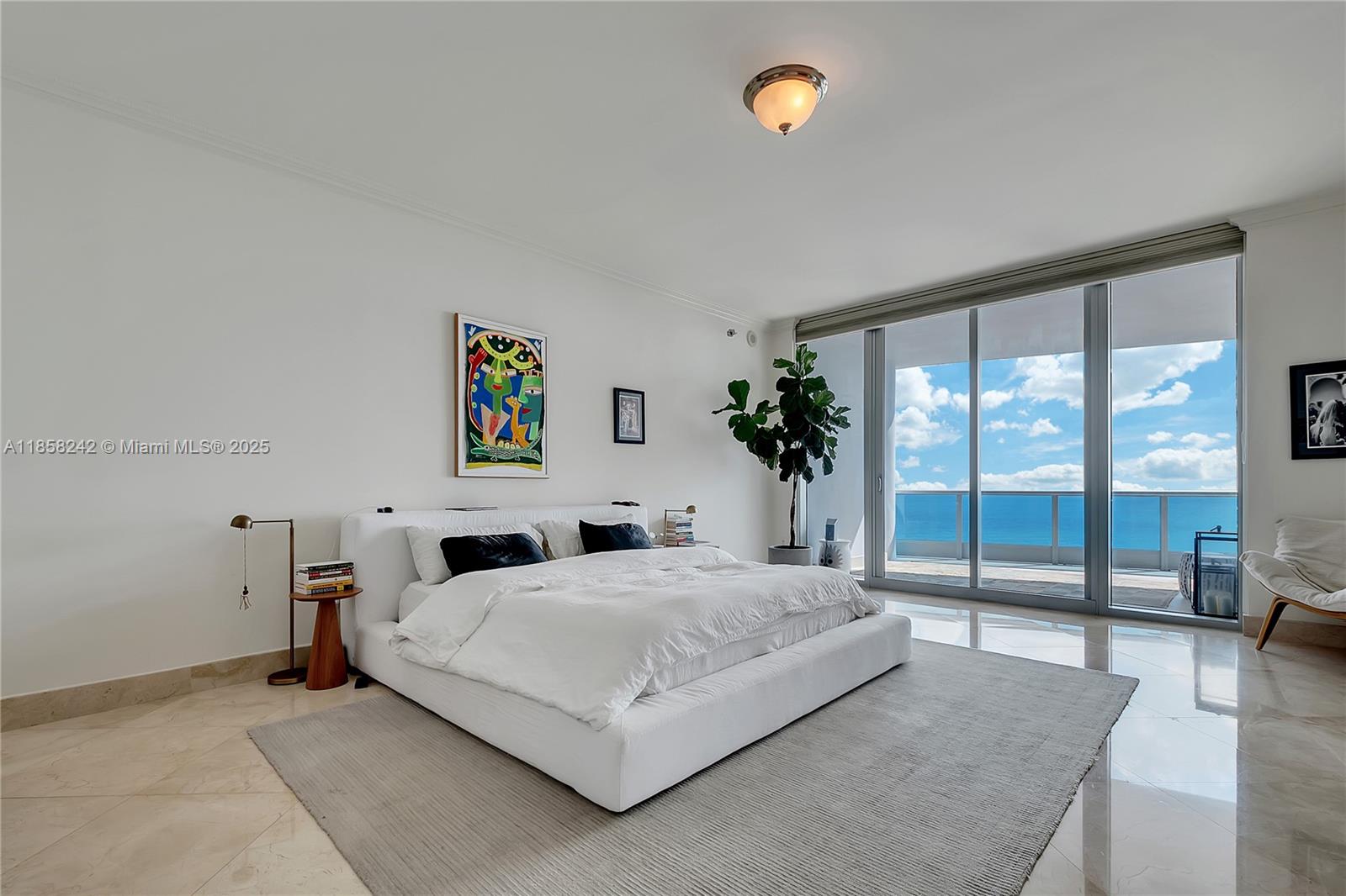 RESIDENCES - THE BATH CLUB - Residential