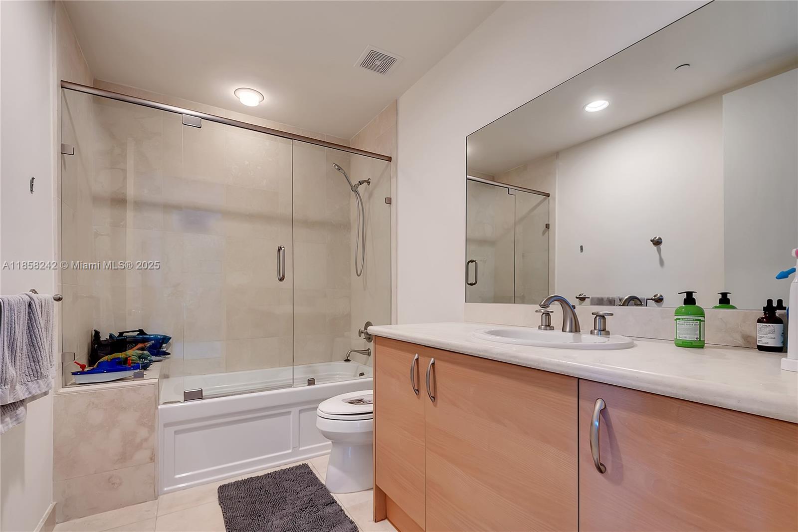 RESIDENCES - THE BATH CLUB - Residential