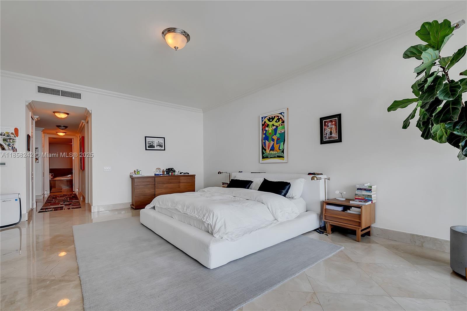 RESIDENCES - THE BATH CLUB - Residential