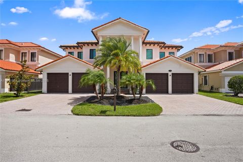 7855 SW 195th Ter Cutler Bay FL 33157