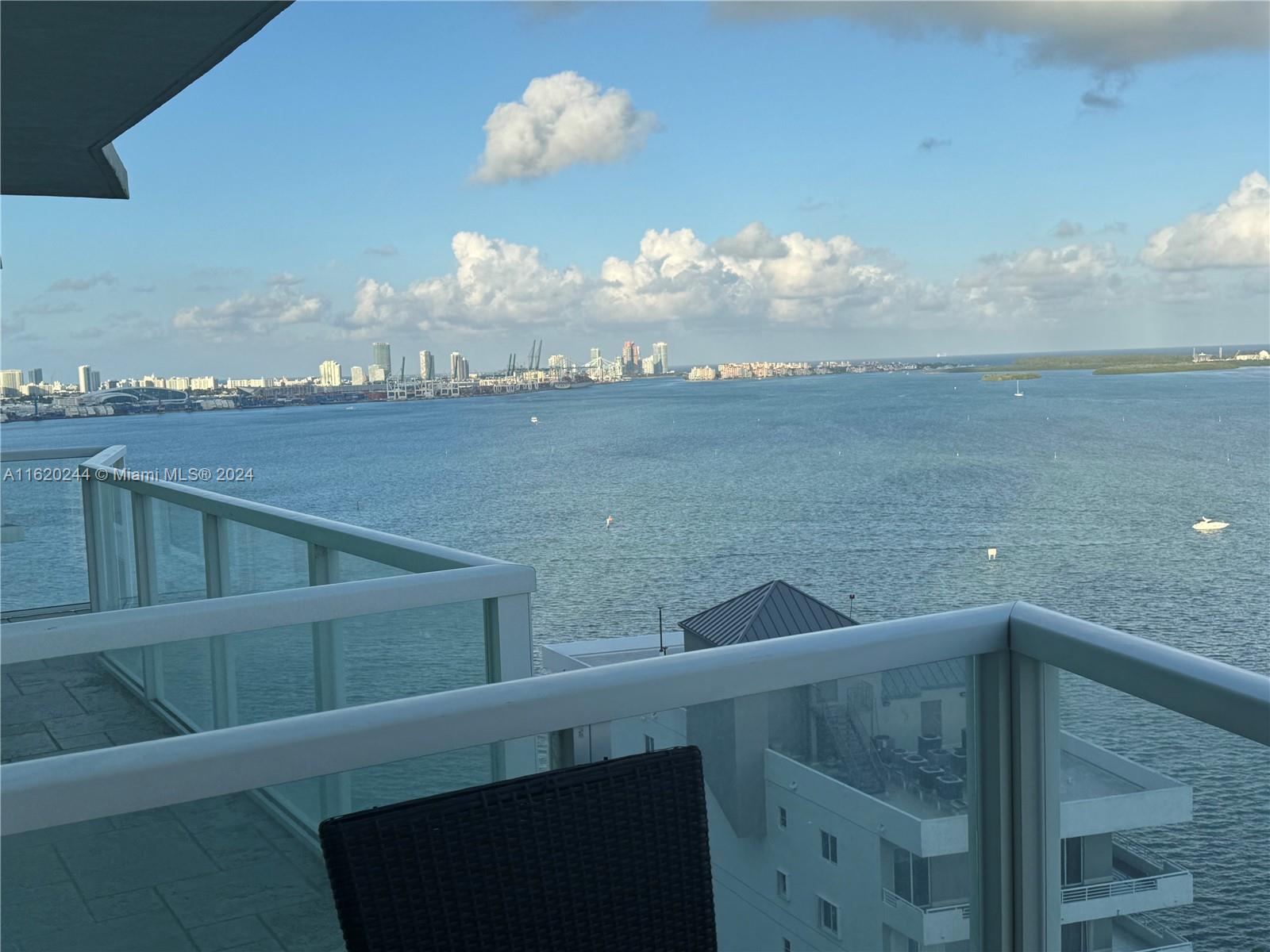 THE EMERALD AT BRICKELL C - Residential