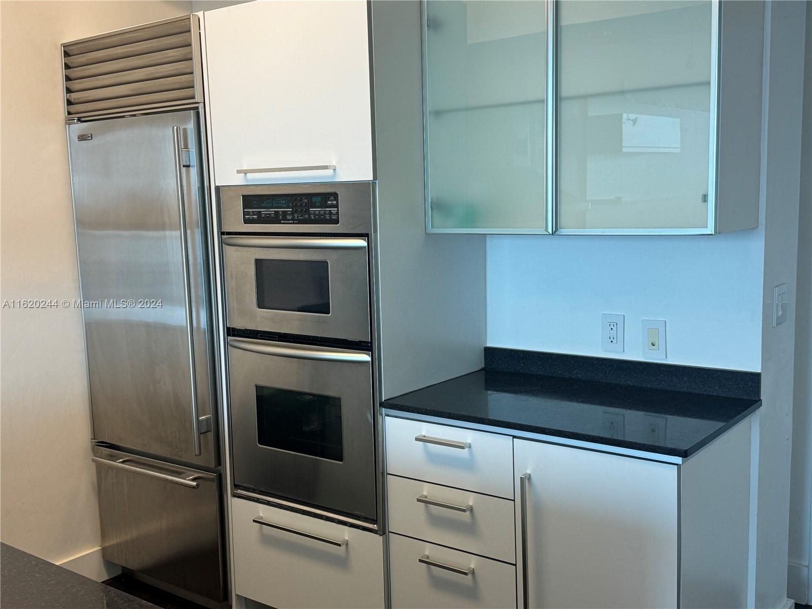 THE EMERALD AT BRICKELL C - Residential
