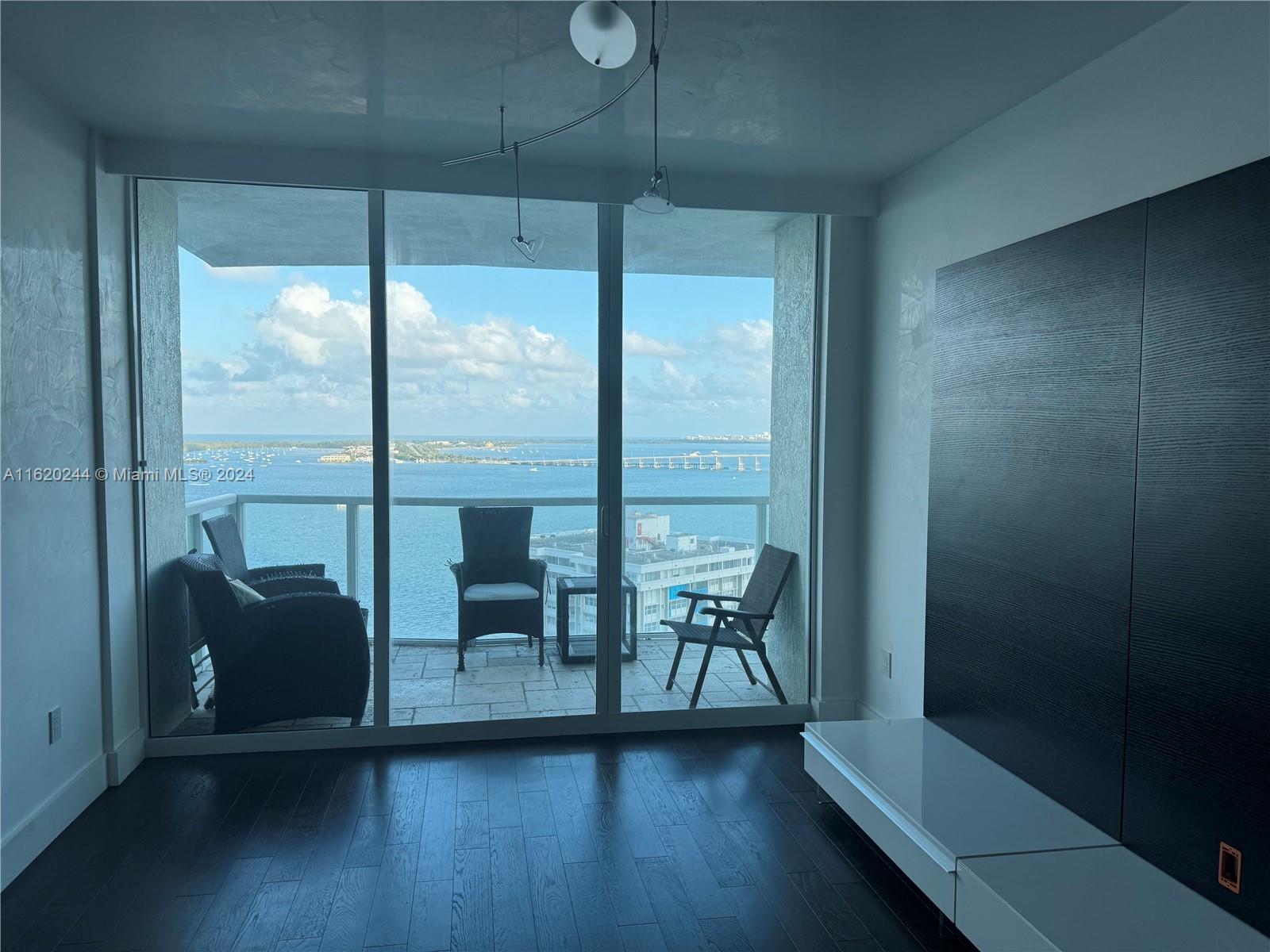 THE EMERALD AT BRICKELL C - Residential