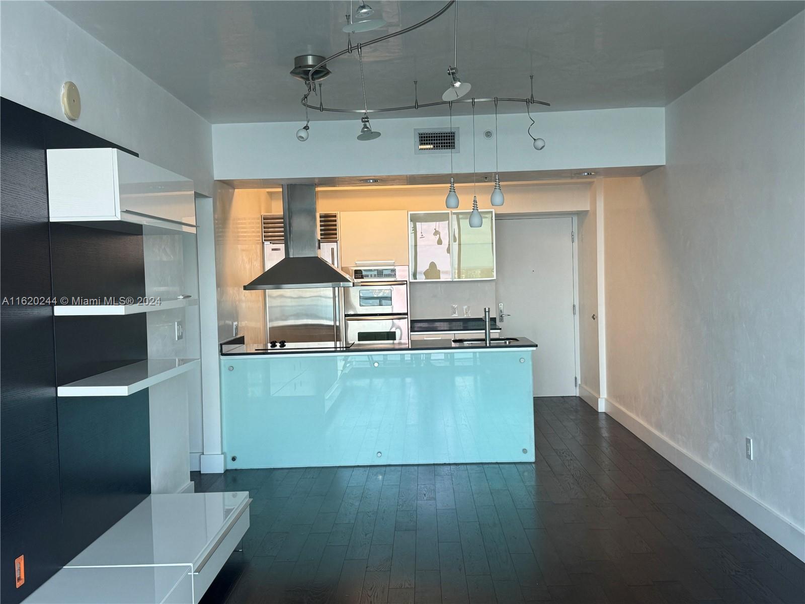 THE EMERALD AT BRICKELL C - Residential