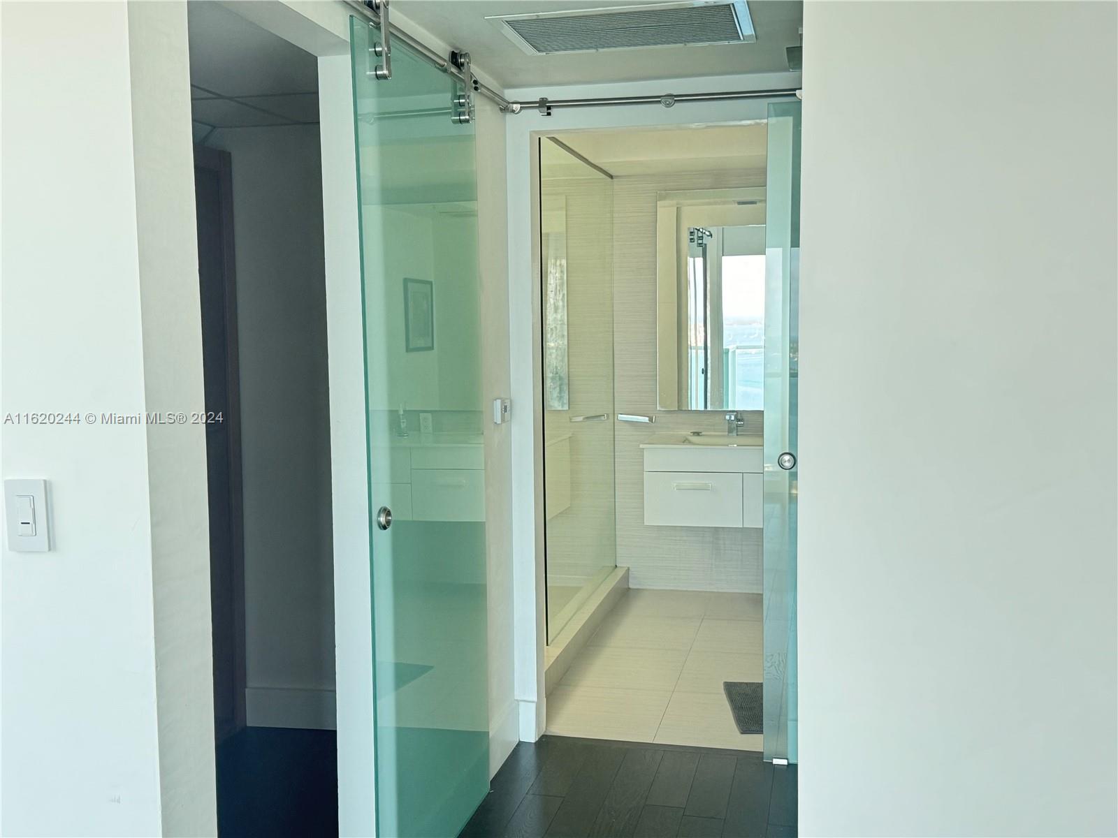 THE EMERALD AT BRICKELL C - Residential