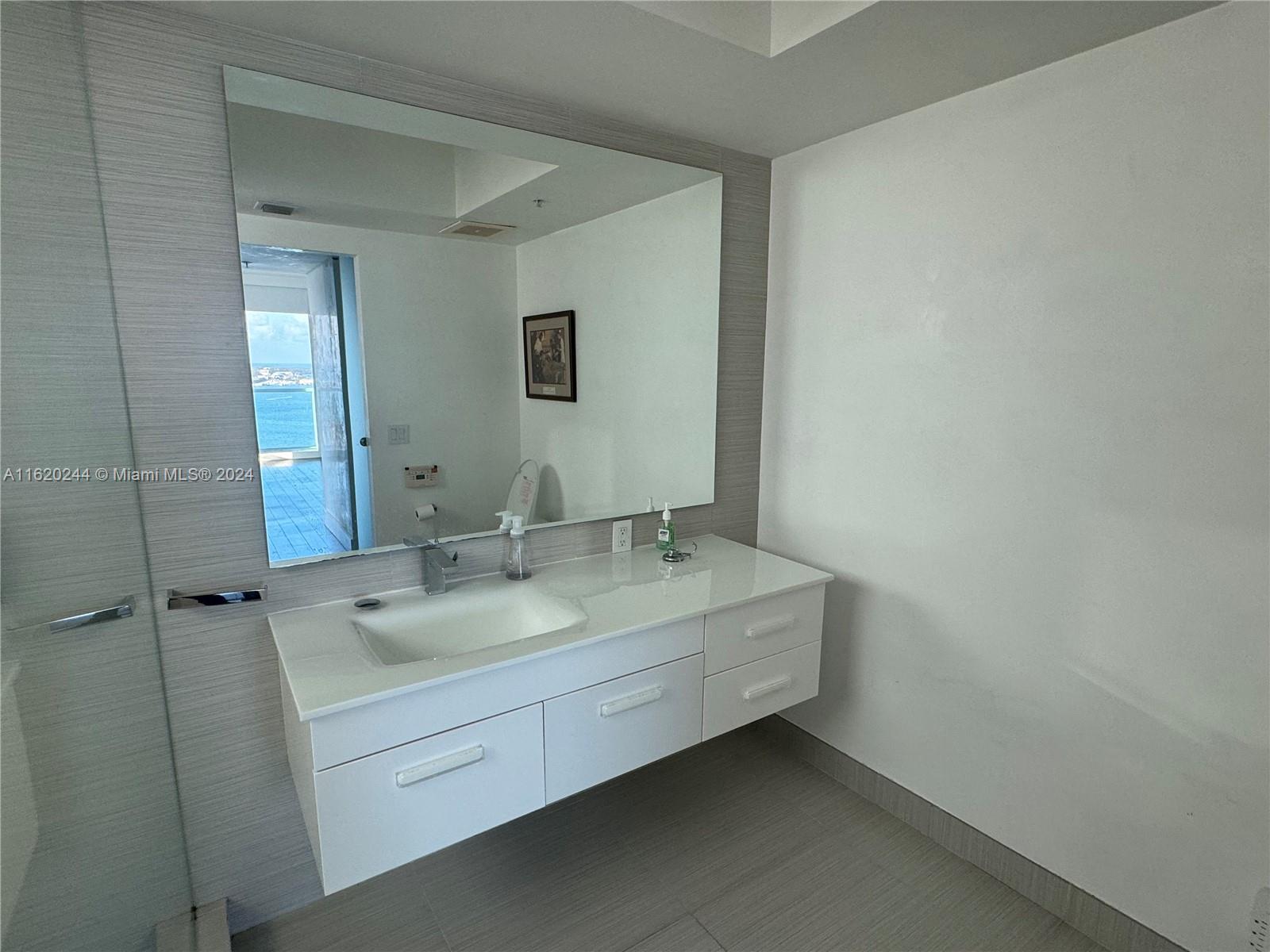 THE EMERALD AT BRICKELL C - Residential