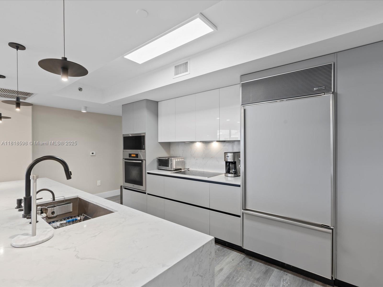 OCEAN FOUR CONDO - Residential