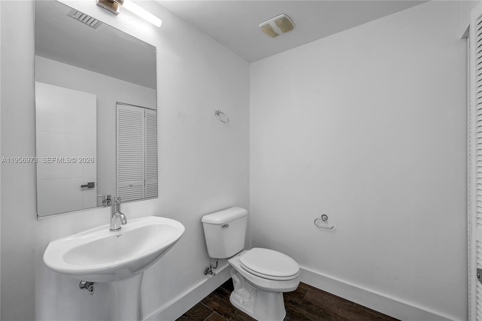 MARINABLUE CONDO - Residential Lease