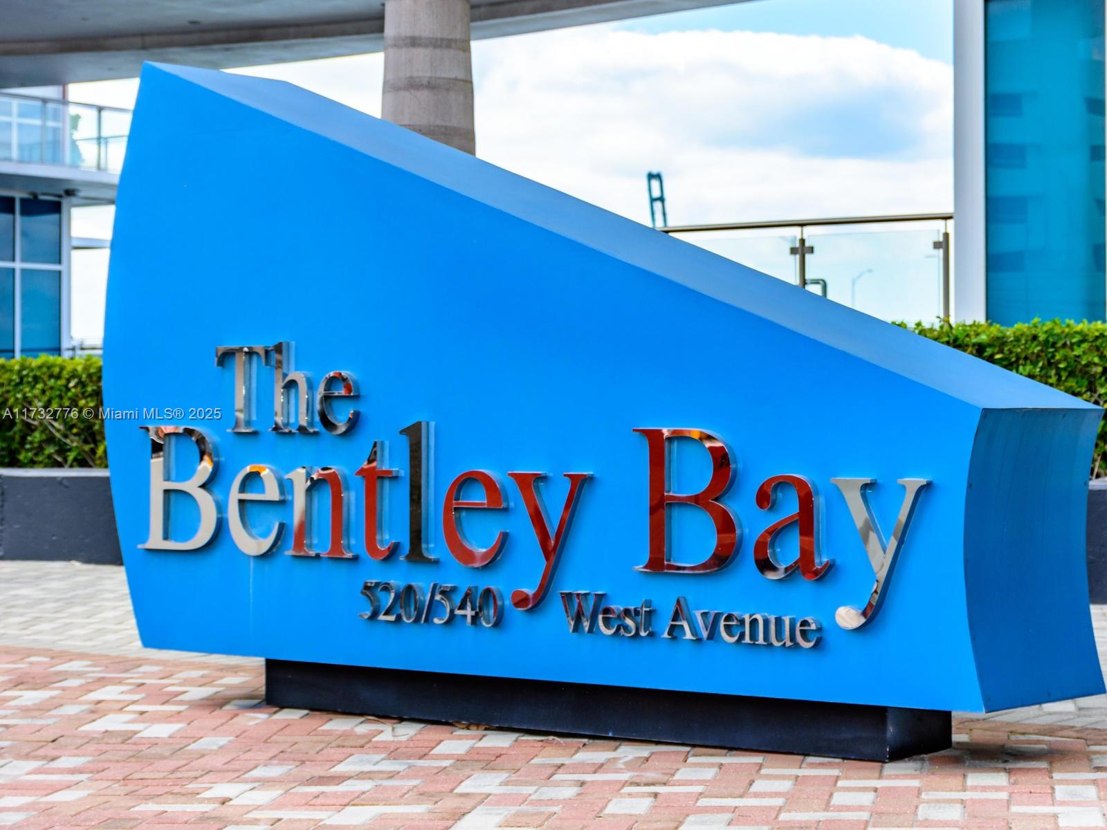 520 West Ave 1401