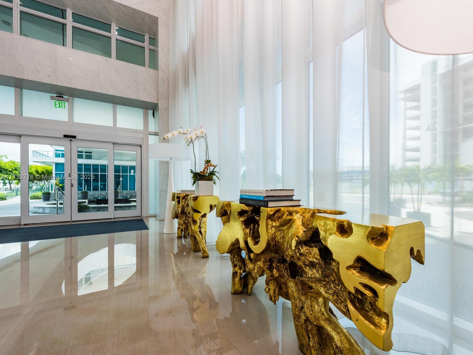 520 West Ave 1401