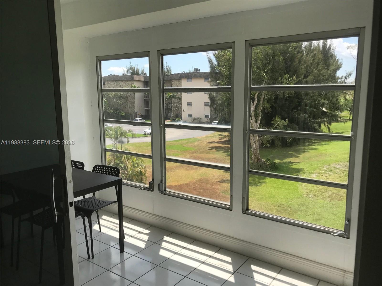 ARROWHEAD CONDO NO IV - Residential