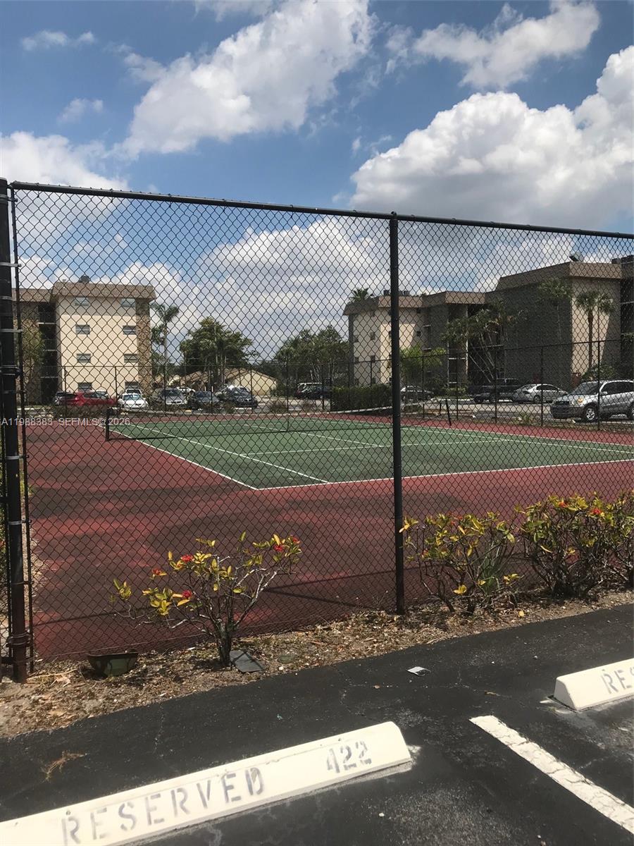 ARROWHEAD CONDO NO IV - Residential