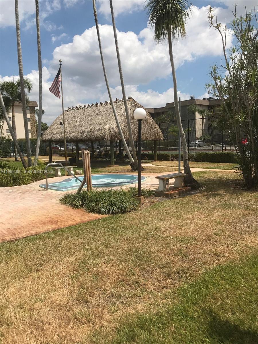 ARROWHEAD CONDO NO IV - Residential