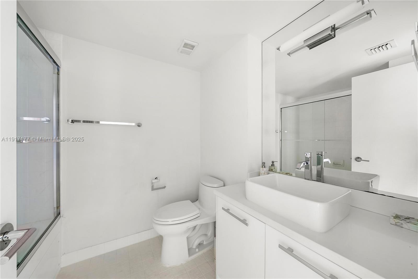 1000 ISL BLVD WILLIAMS IS - Residential Lease