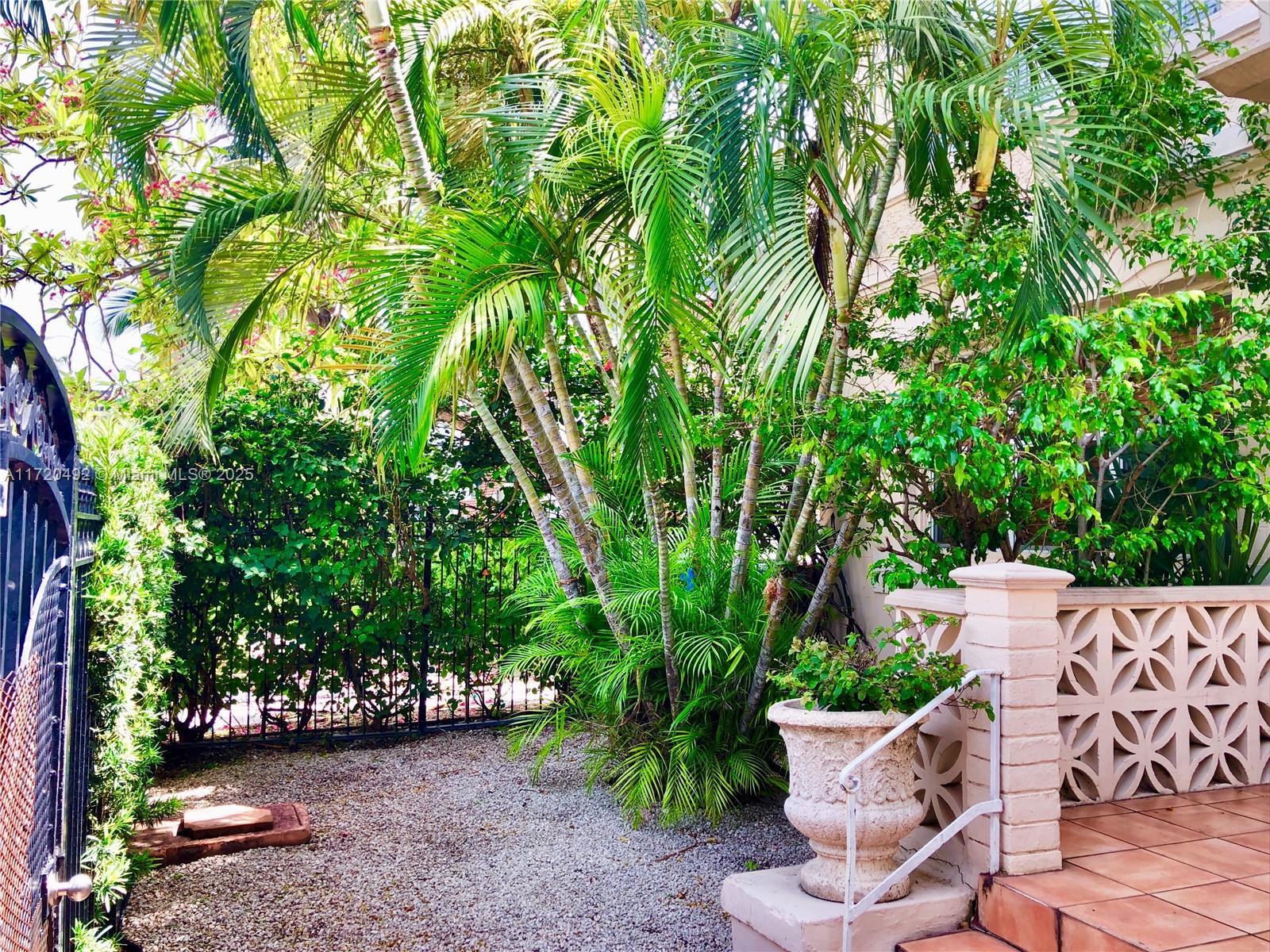 MONTERREY CONDO - Residential Lease