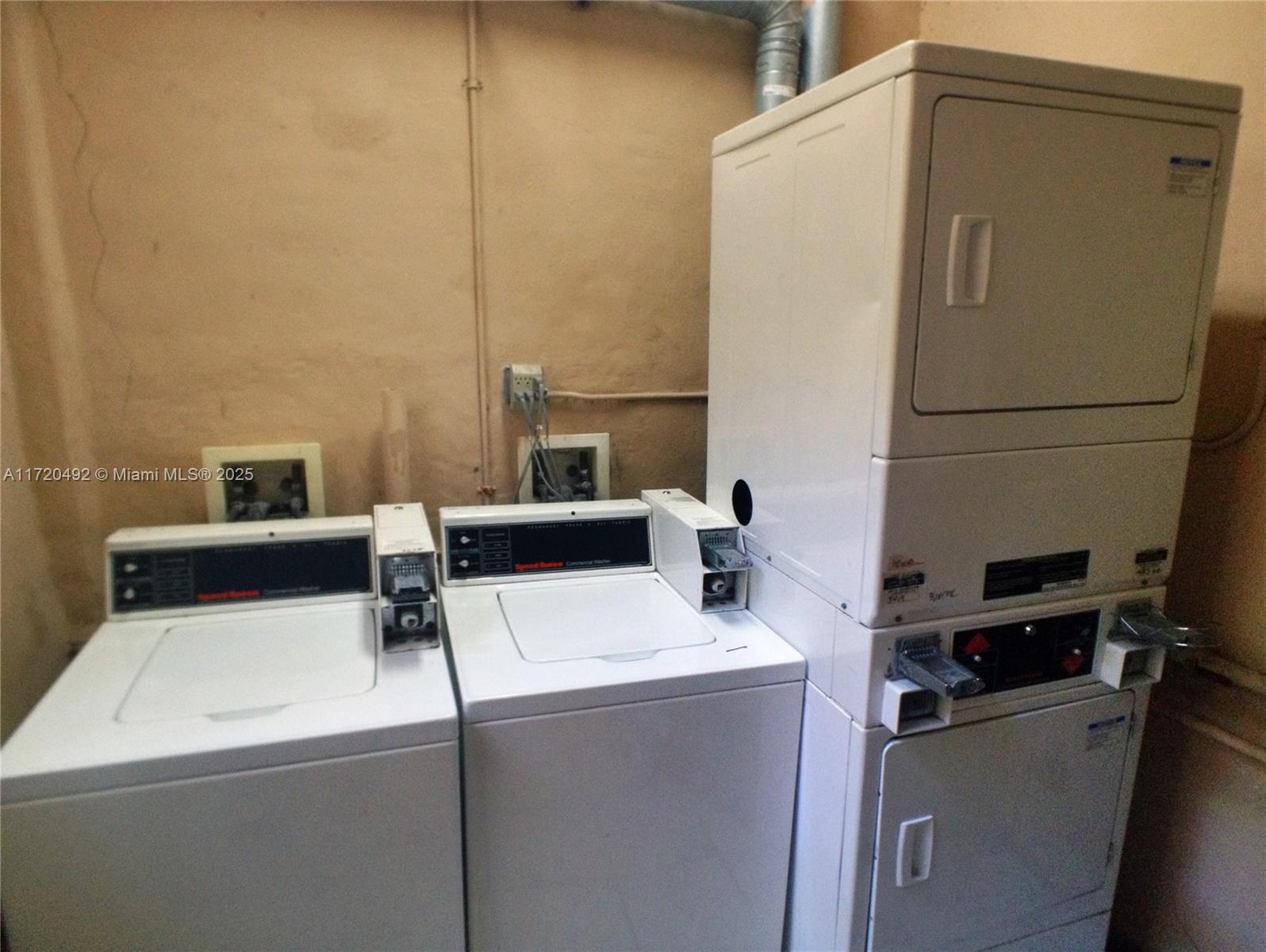 MONTERREY CONDO - Residential Lease