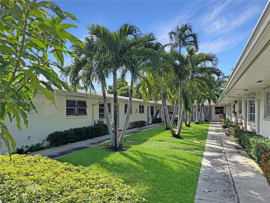 Prime Hollywood Location – Beautifully Remodeled 1-Bedroom Apartment!
Bright and spacious 1/1 located in the heart of Hollywood! This charming unit has been freshly painted and remodeled, featuring an updated kitchen, laminate flooring throughout, and plenty of natural light. Enjoy a large, fenced backyard perfect for relaxing or entertaining, plus central A/C and a peaceful neighborhood atmosphere. Conveniently situated just minutes from the beach, restaurants, shopping, and with easy access to major highways. One of the best rental values in town, move-in ready and won’t last long!