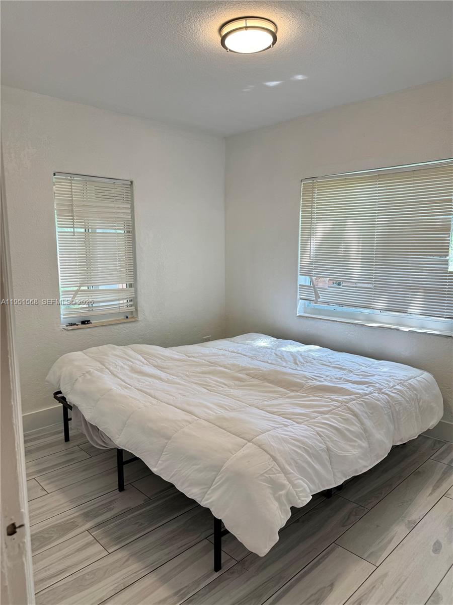 CRESTWOOD - Residential