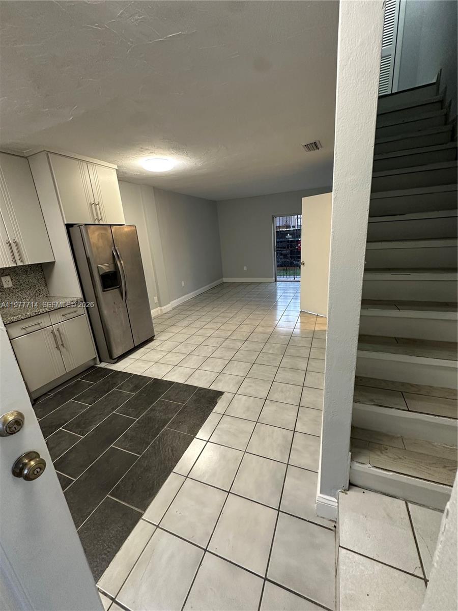 VILLAS TOWNHOUSES OF SWEE - Residential Lease